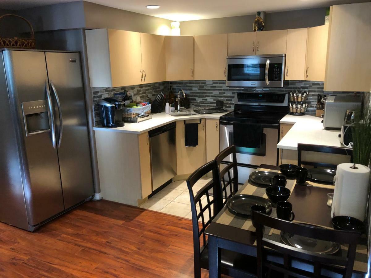 ויקטוריה Cozy And Modern 3 Bedroom In Central Location! מראה חיצוני תמונה